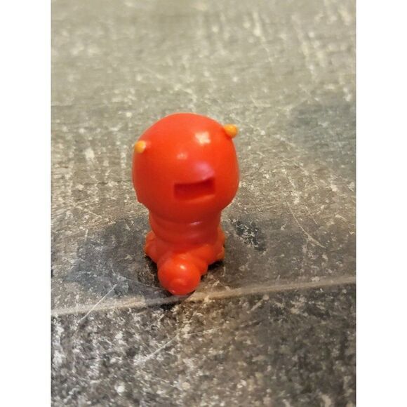 Mini red caterpillar bug toy figure Shopkins moose - Picture 3 of 5